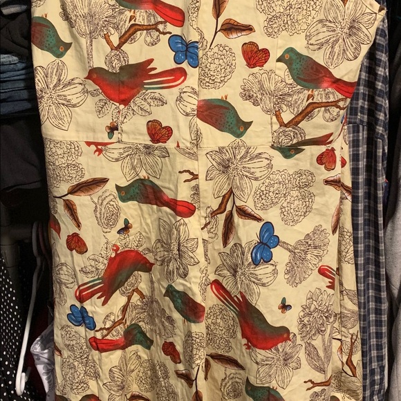 Yellow Dress - Picture 3 of 3